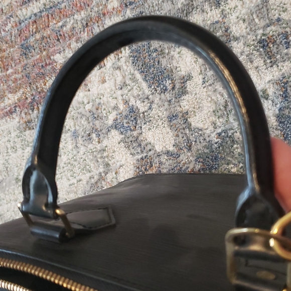 Louis Vuitton epi black alma - Picture 16 of 16